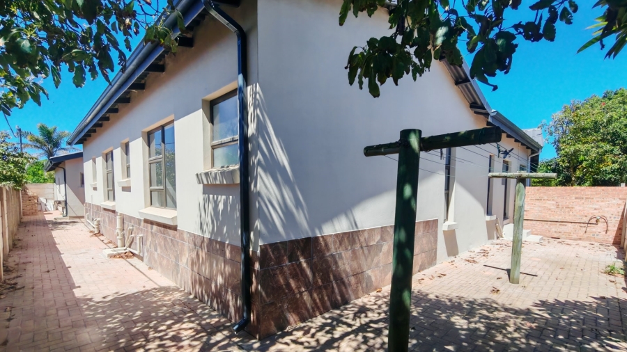 3 Bedroom Property for Sale in Hartenbos Central Western Cape